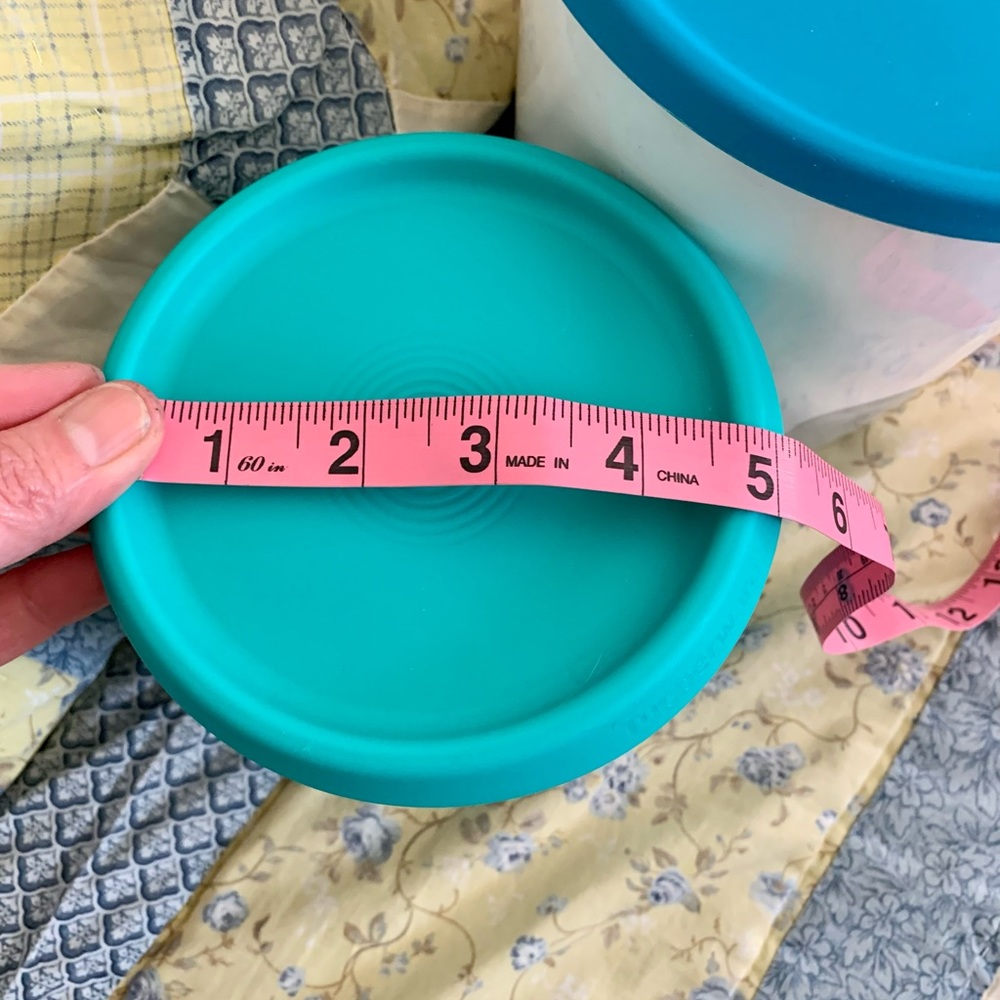 Tupperware Cannisters - Picture 7 of 7